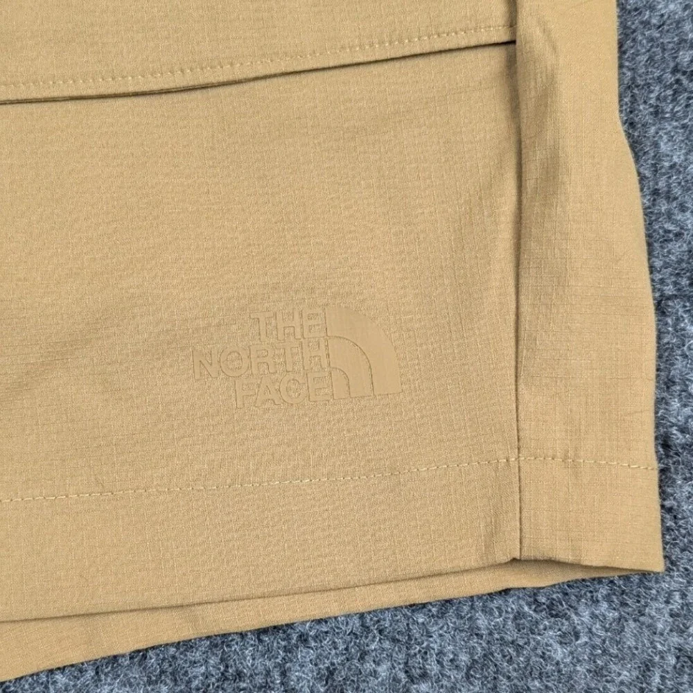 The North Face Mens Class V Belted Shorts Tan Utility Cargo Ripstop Large NWT